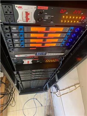 湖南婁底二中多功能體育館成功選用爵士龍JSL線陣音響系統(tǒng)