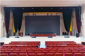 天津某校多功能廳選用爵士龍JSL數(shù)字有源線陣音響系統(tǒng)