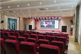 四川成都體育學院報告廳選用爵士龍線陣音響系統