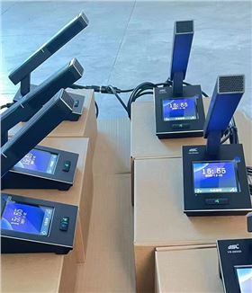 云南普洱某會議室選用爵士龍JSL手拉手視頻會議系統