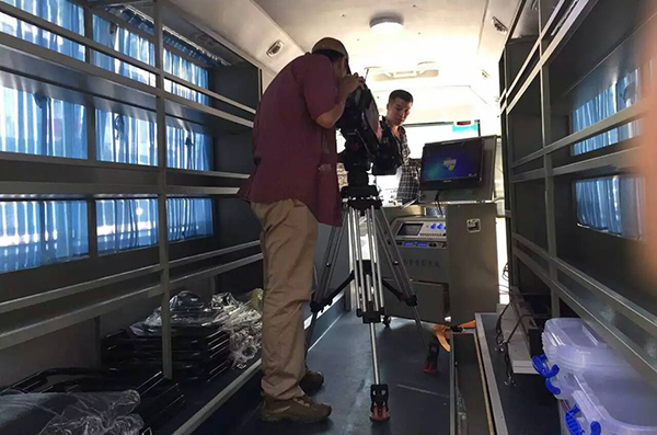 湖南流動(dòng)圖書車4