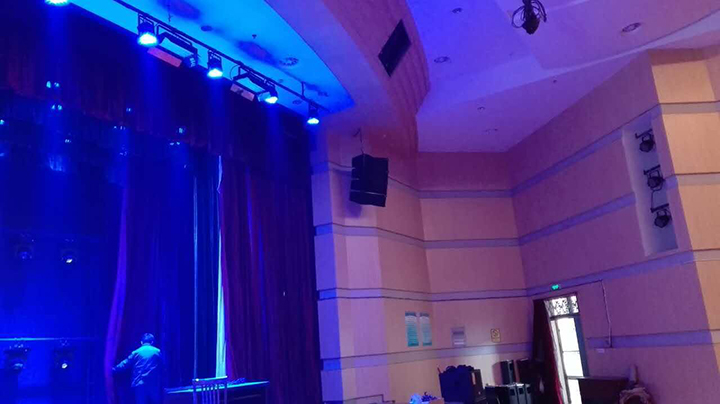 爵士龍全套專業(yè)舞臺音響設備