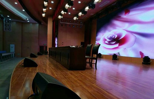 爵士龍線陣音響設備