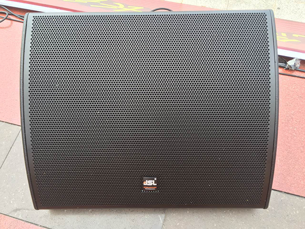 爵士龍舞臺音響設備