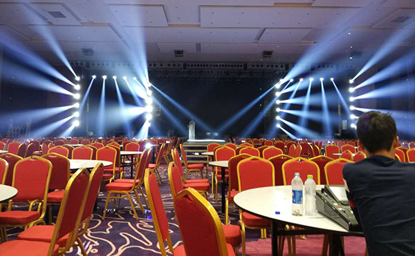 【四川成都】大型多功能廳燈光線陣音響系統