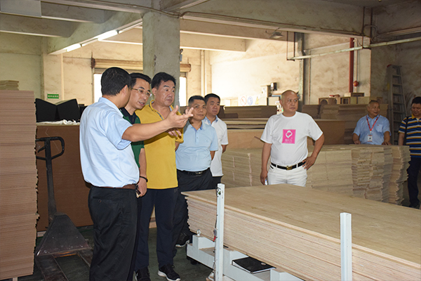 熱烈歡迎工商聯領導蒞臨萬昌音響公司指導工作