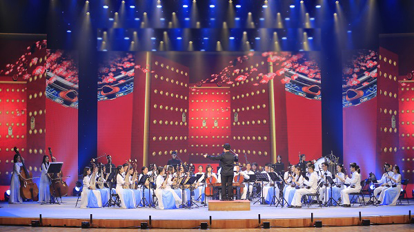 專業(yè)舞臺(tái)音響設(shè)備應(yīng)用于學(xué)校聯(lián)歡晚會(huì)