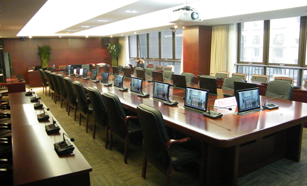 為什么越來越多人選擇手拉手會議系統【爵士龍】