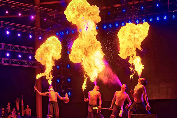 爵士龍(JSL)舞臺音響設(shè)備與您共赴云南民族村狂歡盛宴【火把節(jié)】