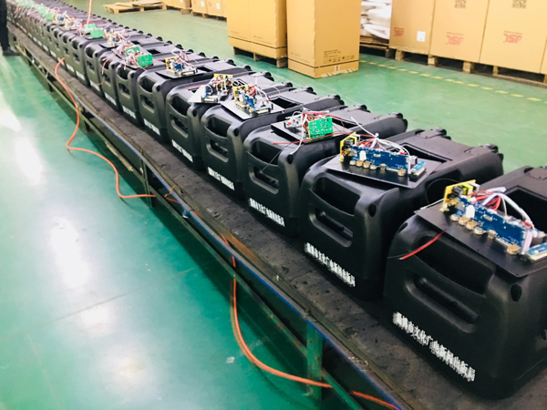 山東淄博文化廣電新聞出版局采購優(yōu)質(zhì)拉桿箱【爵士龍音響】