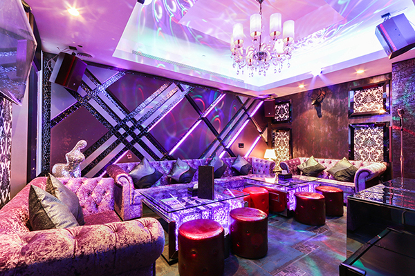 JSL爵士龍 在KTV應該怎么調節好伴奏音樂的音調