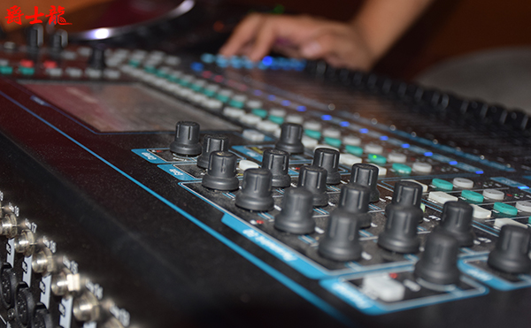 JSL爵士龍戶內外舞臺音響系統調音臺編組功能介紹 JSL爵士龍戶內外舞臺音響系統調音臺編組功能介紹