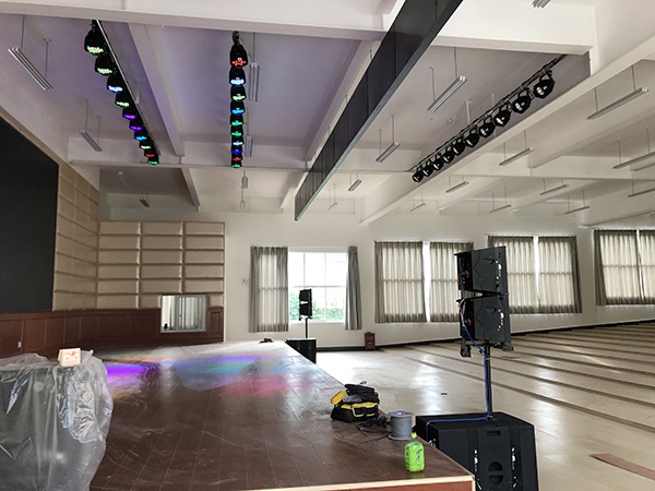 【JSL爵士龍案例】宜良草甸云龍小學(xué)報(bào)告廳使用JSL品牌的K6/K7