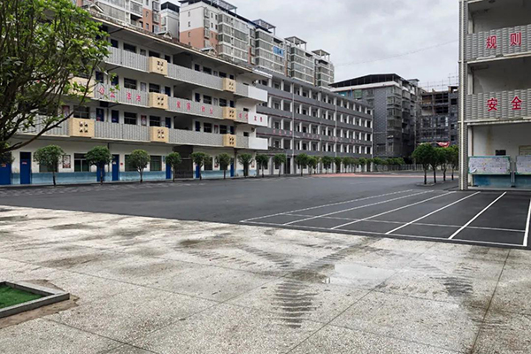 JSL爵士龍為衡陽(yáng)市祁東縣玉河小學(xué)報(bào)告廳提供精良擴(kuò)聲系統(tǒng)設(shè)備