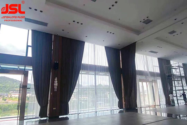 JSL雙十線陣應用于南充豪威益國際酒店