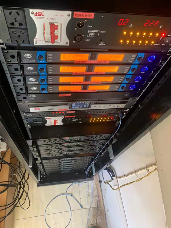 湖南婁底二中多功能體育館成功選用爵士龍JSL線陣音響系統(tǒng)