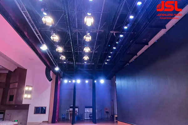 長沙理工大學多功能廳成功采用爵士龍線陣音箱系統