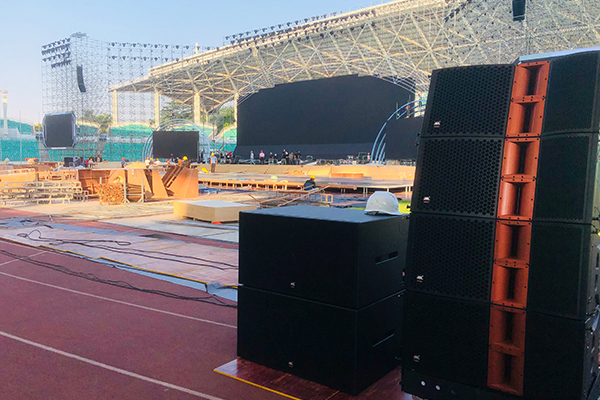 教你如何配置舞臺燈光音響設備【爵士龍音響】