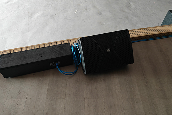 克州阿圖什市新城高級中學報告廳選用爵士龍專業音響