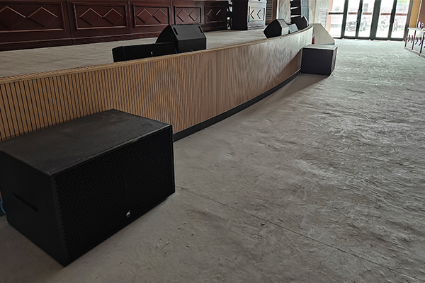 克州阿圖什市新城高級中學報告廳選用爵士龍專業音響