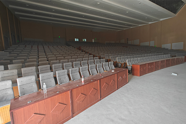 克州阿圖什市新城高級中學報告廳選用爵士龍專業音響