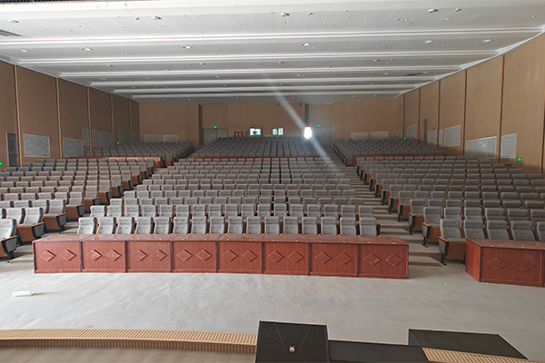 克州阿圖什市新城高級中學報告廳選用爵士龍專業音響