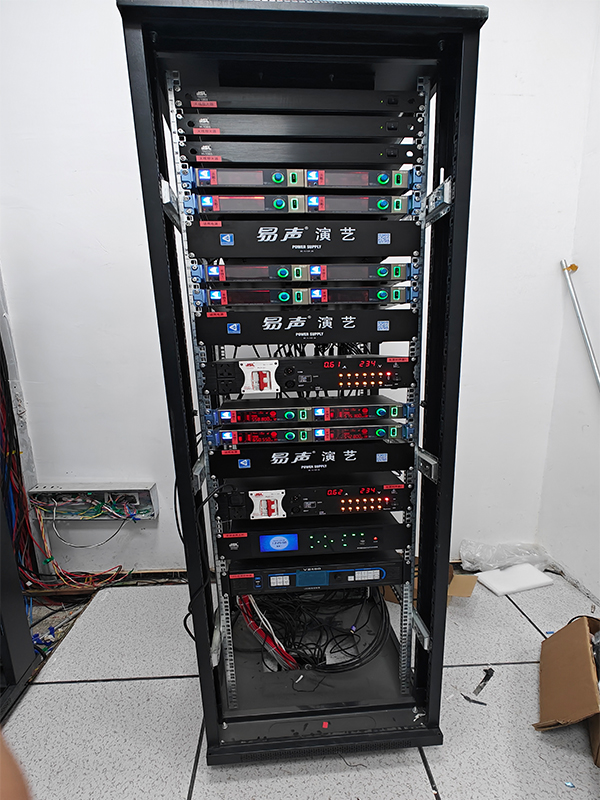 克州阿圖什市新城高級中學報告廳選用爵士龍專業音響