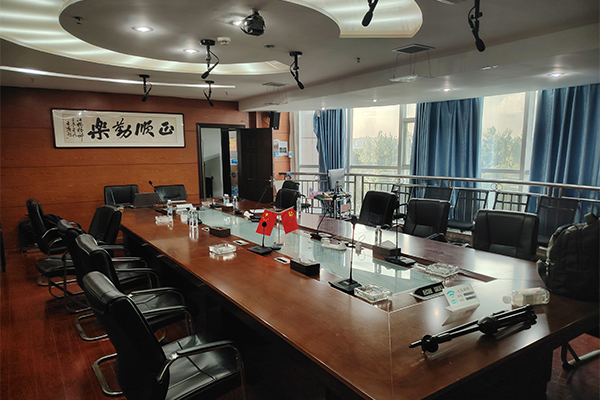 爵士龍音響,奏響江特電機會議室的高效樂章