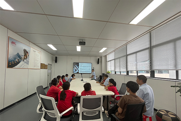 精益求精,追求卓越 —— 萬昌音響開展每周例行產(chǎn)品質(zhì)量培訓(xùn)